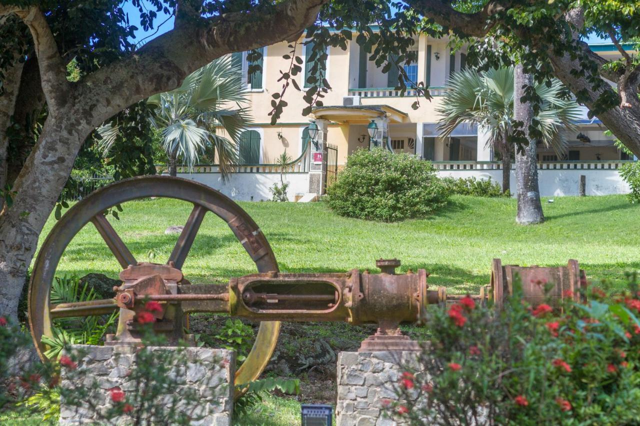 Hotel Habitation Du Comte Sainte-Rose Exterior foto